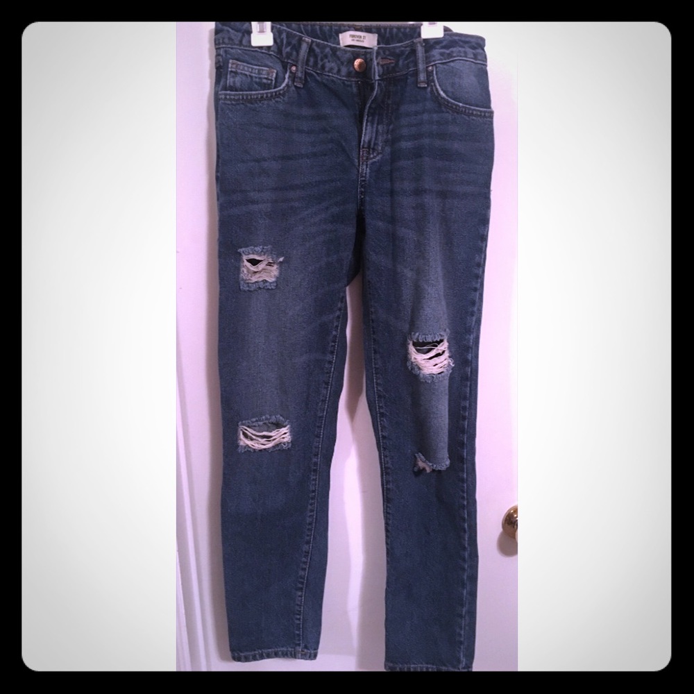 Distressed denim boyfriend jeans